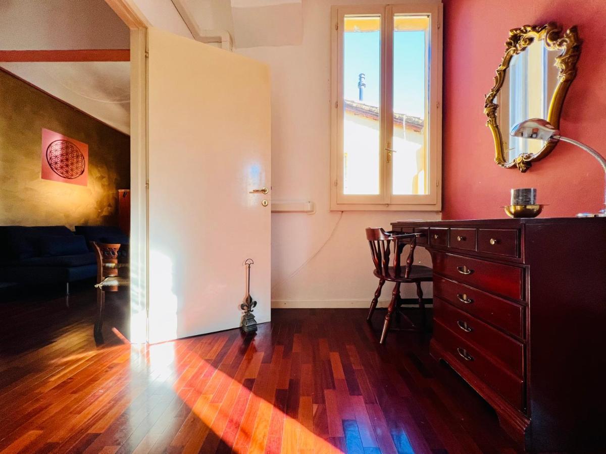 House Of Chariot - In The Heart Of Bologna Apartment Ngoại thất bức ảnh