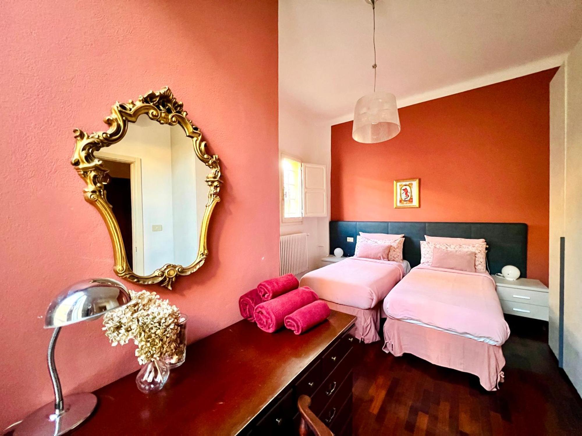 House Of Chariot - In The Heart Of Bologna Apartment Ngoại thất bức ảnh